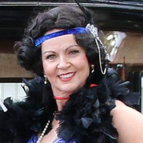 Meet your Posher, Tanya - Picture 1 of 1